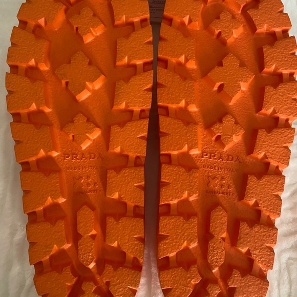 NWT Prada slide - Picture 6 of 7